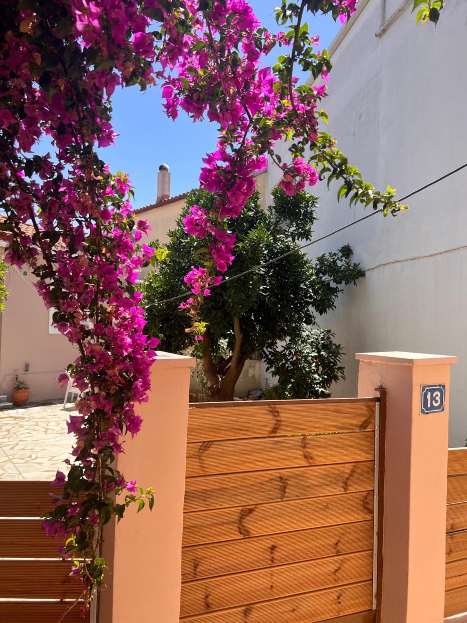 Villa Saitan Bazaar Превеза Екстериор снимка